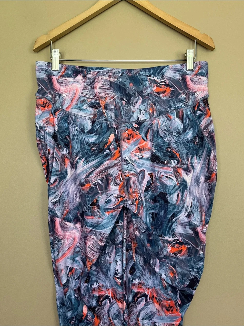 {Lululemon} Base Pace High-Rise Running Tight 25